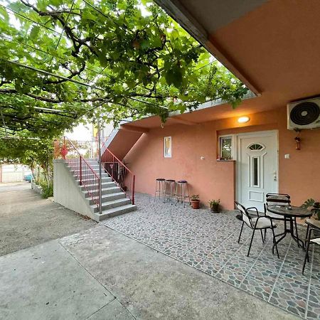 Apartmani Miro Требинье Экстерьер фото